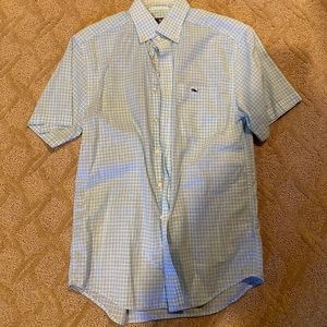 VV short-sleeve casual button down